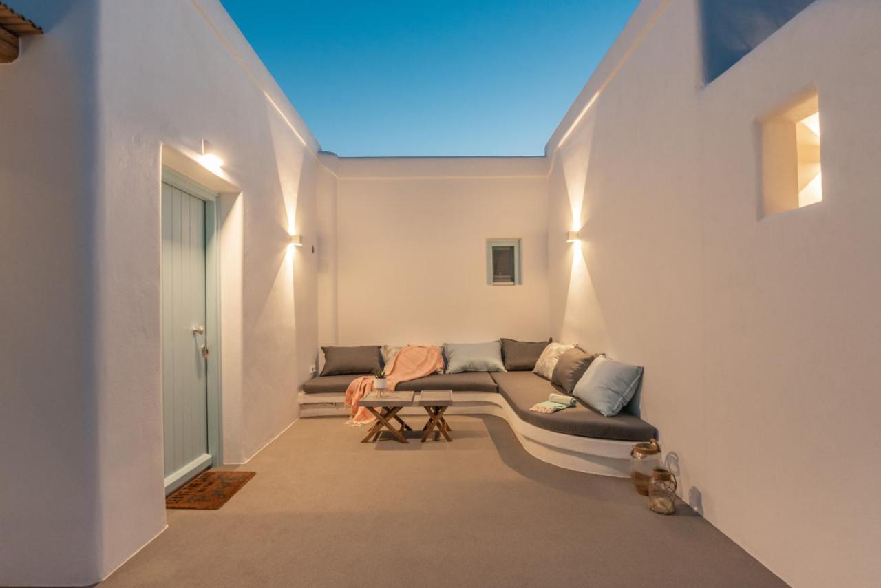 Blue Harpist Villas กูโฟนีเซีย ภายนอก รูปภาพ